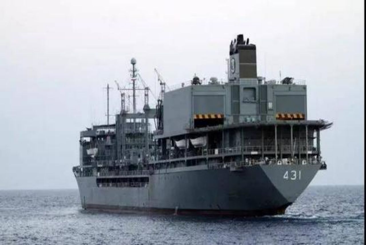 伊朗军舰靠泊巴西,伊朗船只发出信号