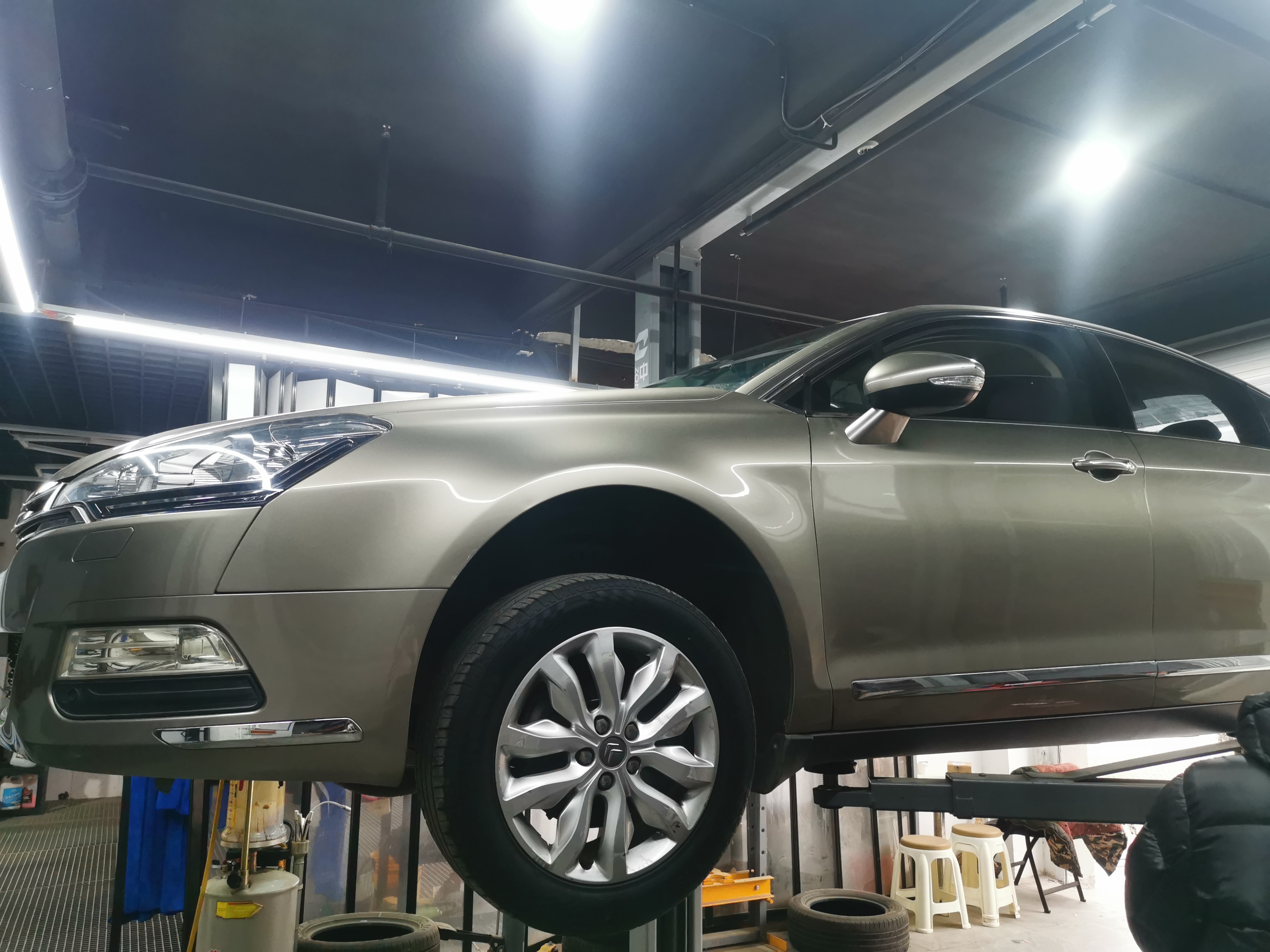 4万雪铁龙c52.0,4万二手车雪铁龙c5