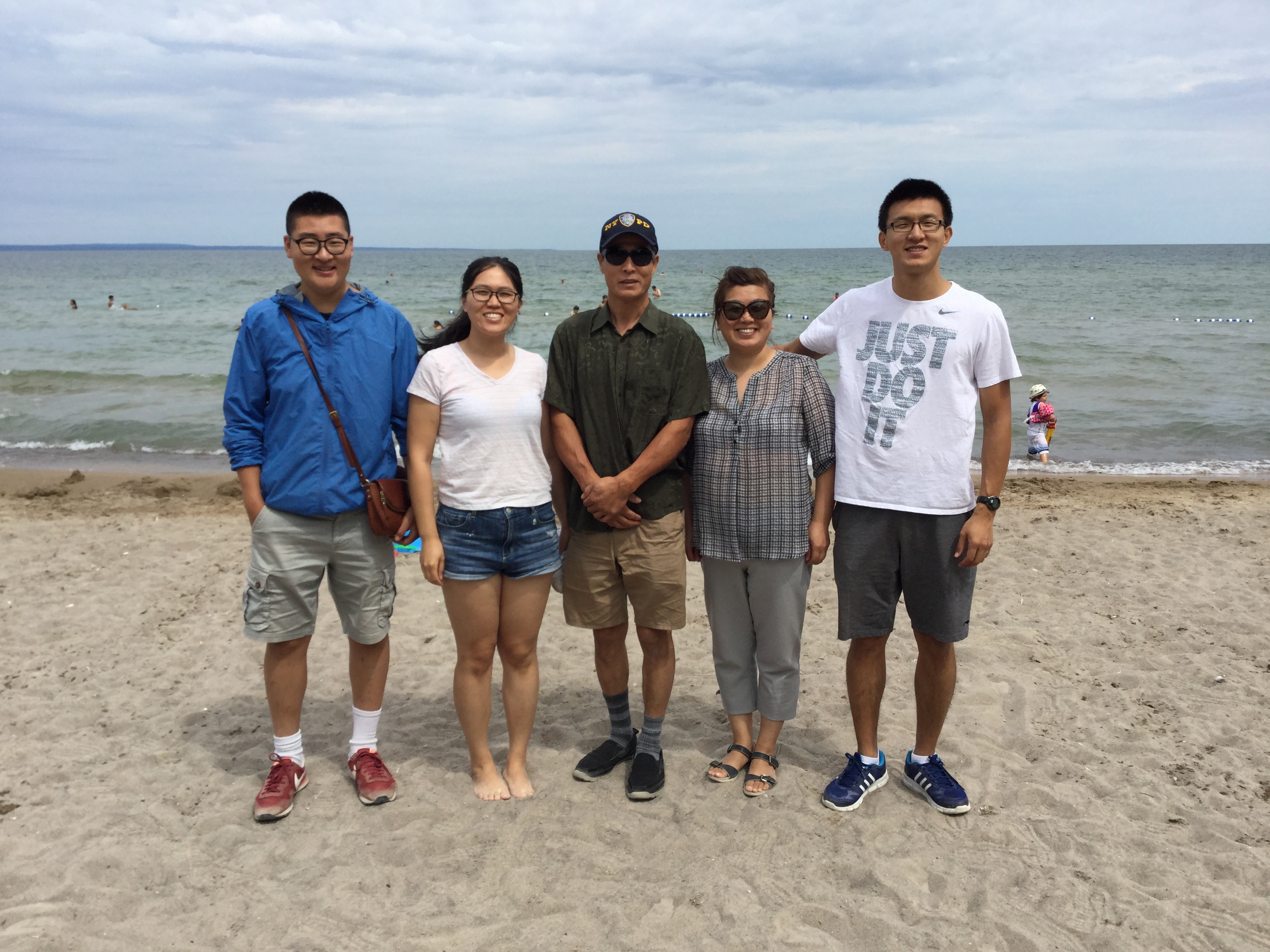 多伦多园丁猴哥三十年经历,多伦多园丁猴嫂最新视频