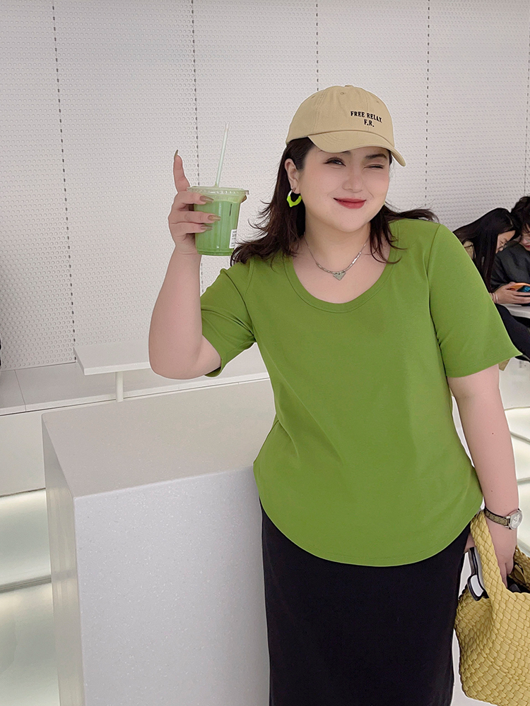 今年最流行的衣服女装30-40岁微胖,40-45岁高档女装微胖大码