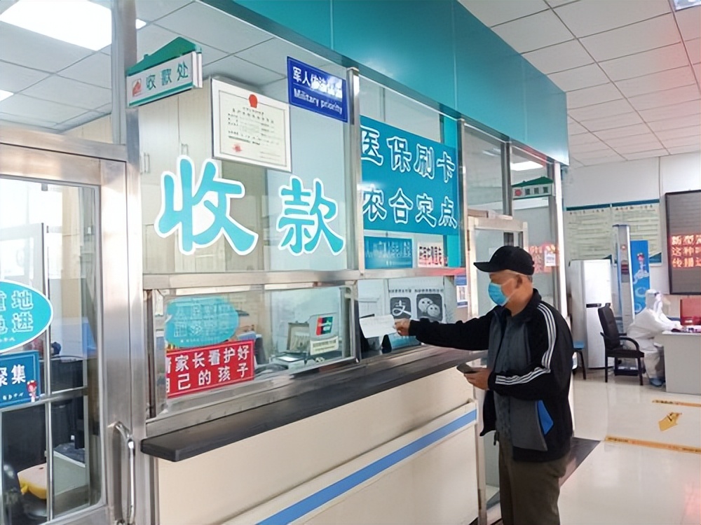 靠十平方米店铺挣八万多,靠小餐饮发家