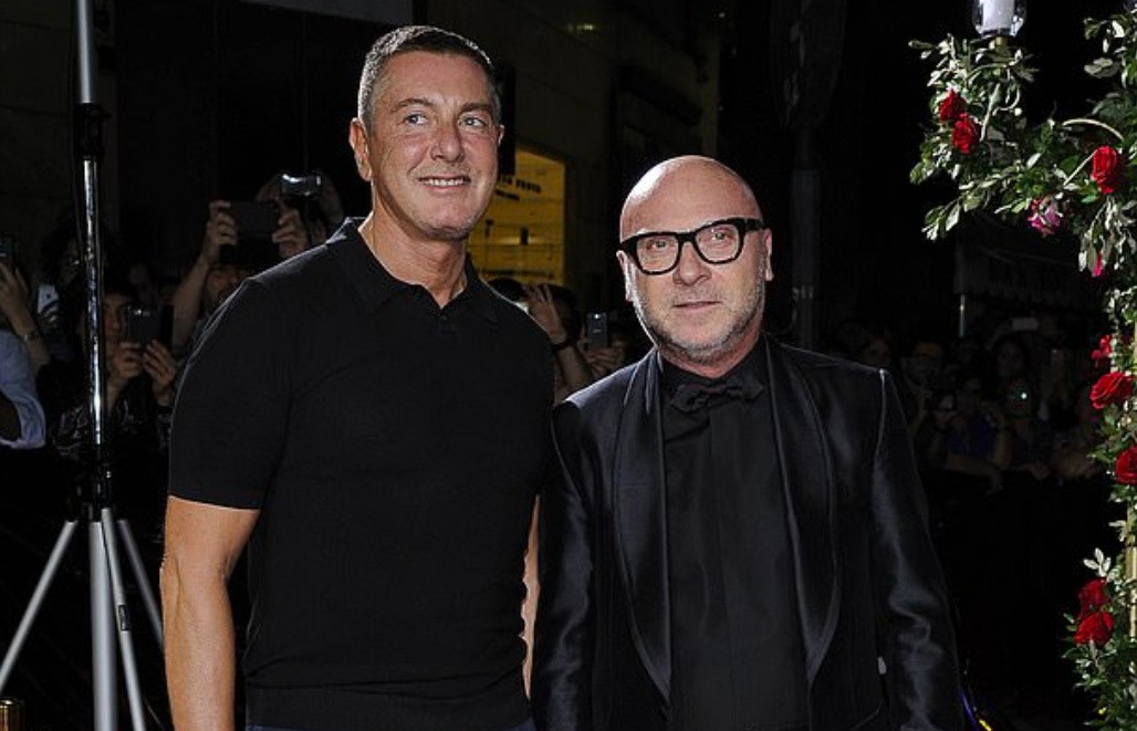 回顾2018年杜嘉班纳辱华事件：遭到众多网友*制抵**，现在怎么样了？