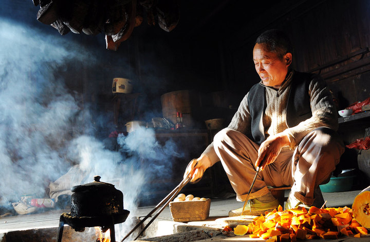 最具人间烟火的古诗词,人间烟火味满满的二十句诗词