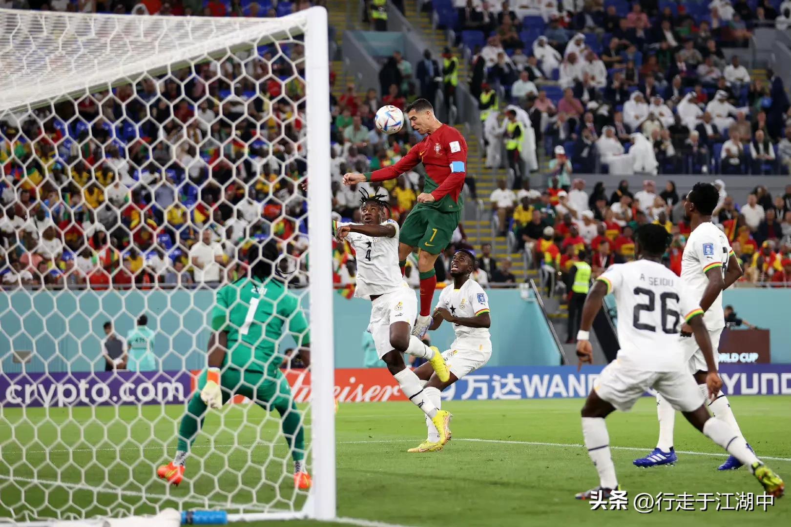 C罗这一球有多伟大，5届世界杯全进球，18场比赛8进球创造纪录