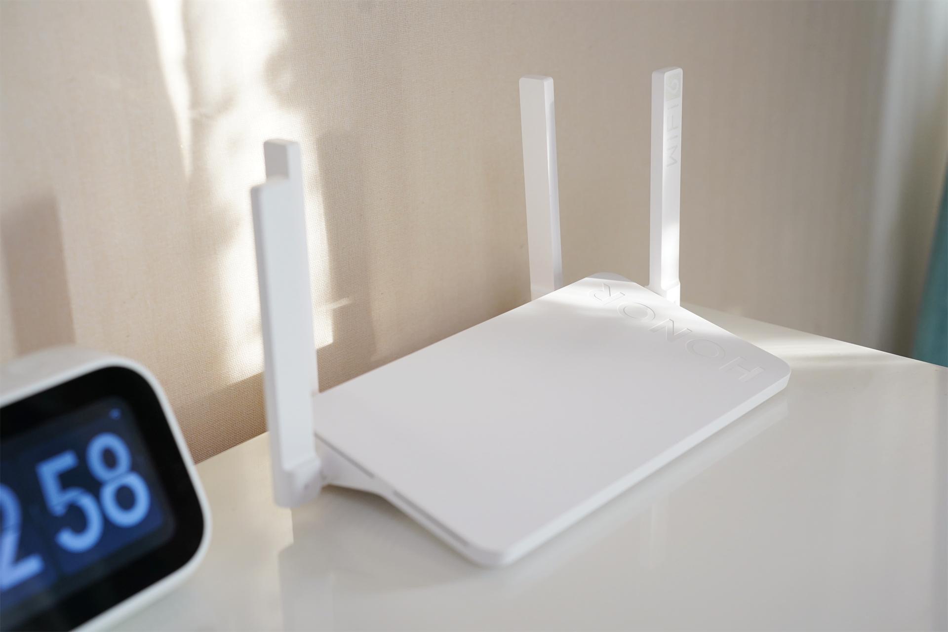 全屋覆盖信号更广，游戏稳定不卡顿，荣耀路由X4Pro评测