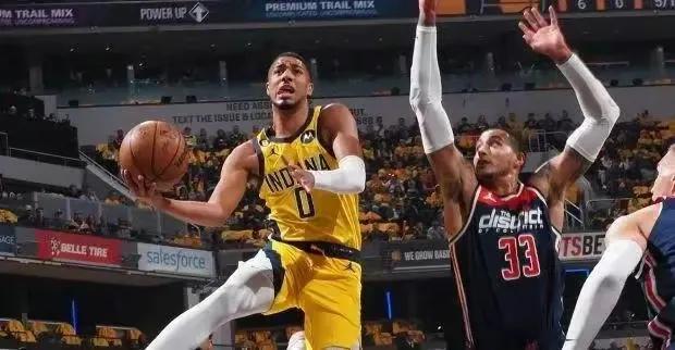 特雷杨带队杀入东决,特雷杨本赛季十佳球