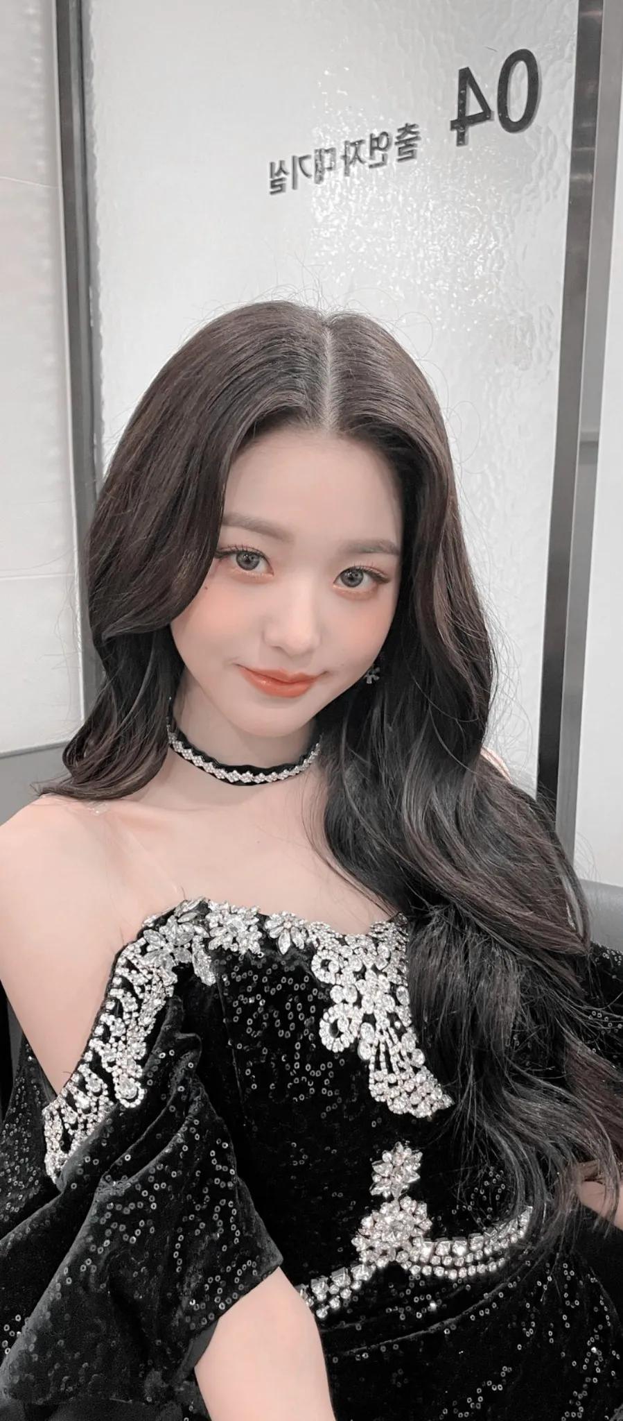 张元英绝美壁纸,张元英全面屏壁纸