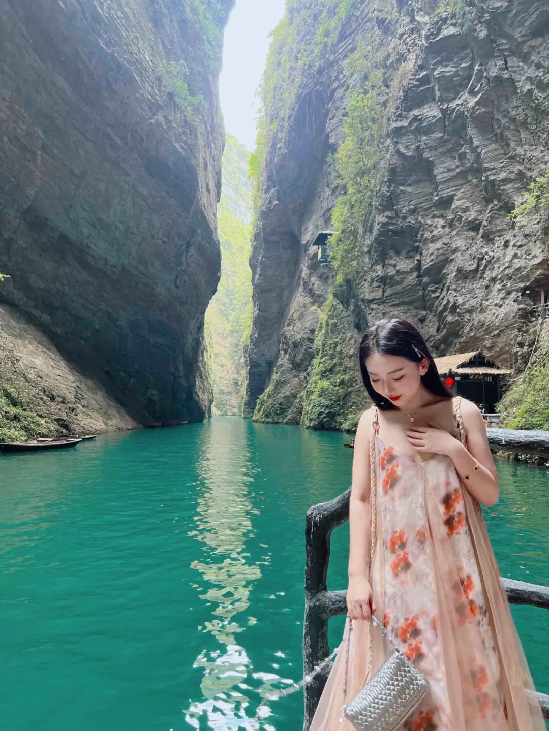 夏天旅游去哪里，8大绝美避暑胜地，山美水美人更美！