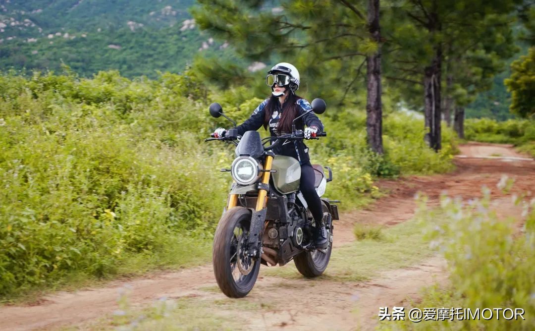 行走于荒野去自由的流浪|赛文佐Seimmezzo越野版测评