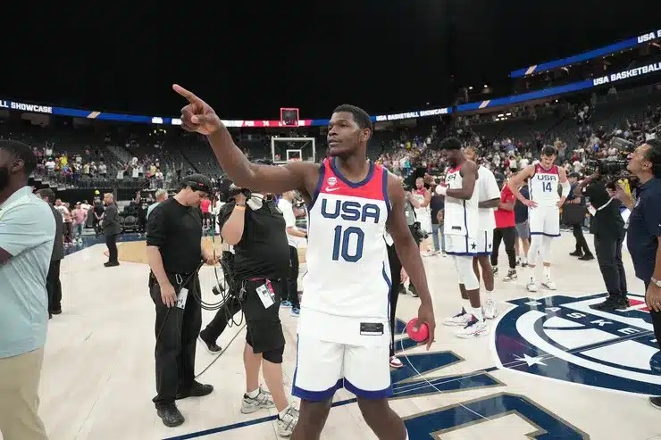 爱德华兹对杜兰特庆祝动作,爱德华兹杜兰特对位杜兰特得分