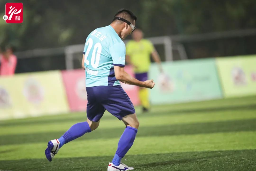 紫禁之巅问鼎天阙,紫禁之巅绝域孤石