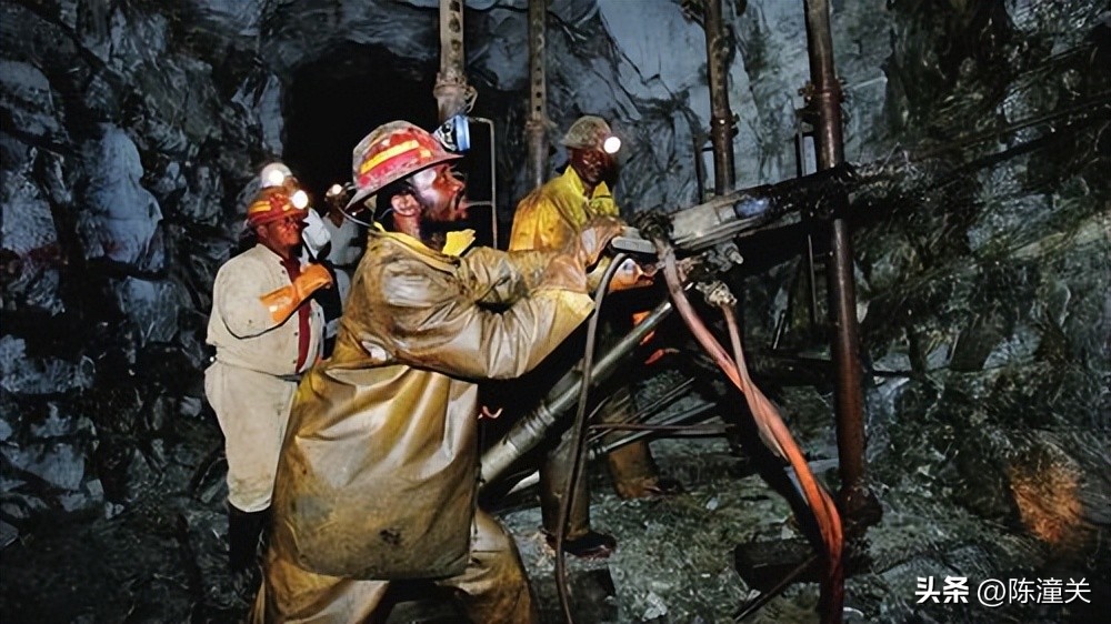 南非，曾经非洲最富裕国家，人口、面积、GDP、军力如何？