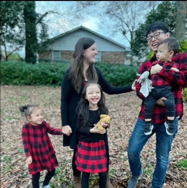 90后小伙在武汉做志愿者,90后湖南小伙去武汉做义工