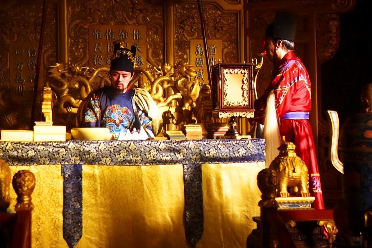 明朝被李自成打下后发生了什么,明末被李自成拷刑的京官