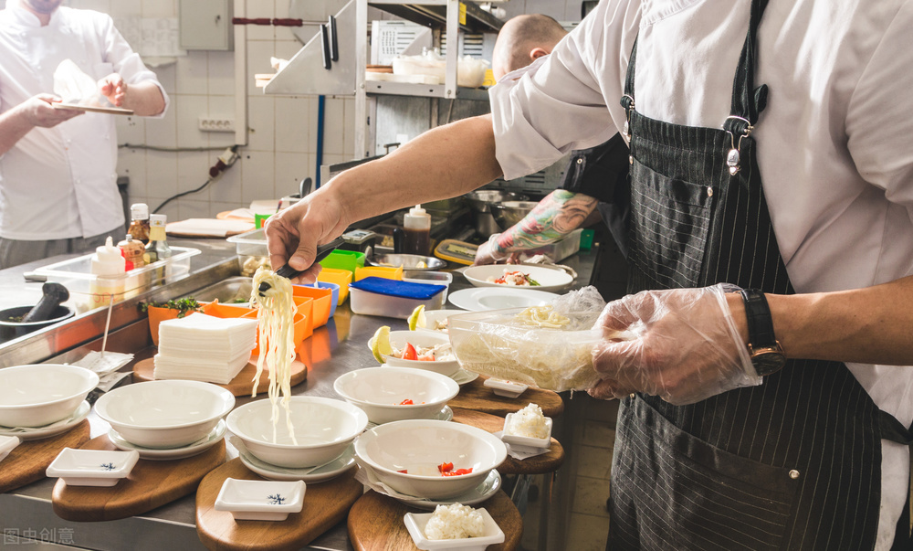 学厨师开饭店有前途吗,厨师开饭店靠谱吗