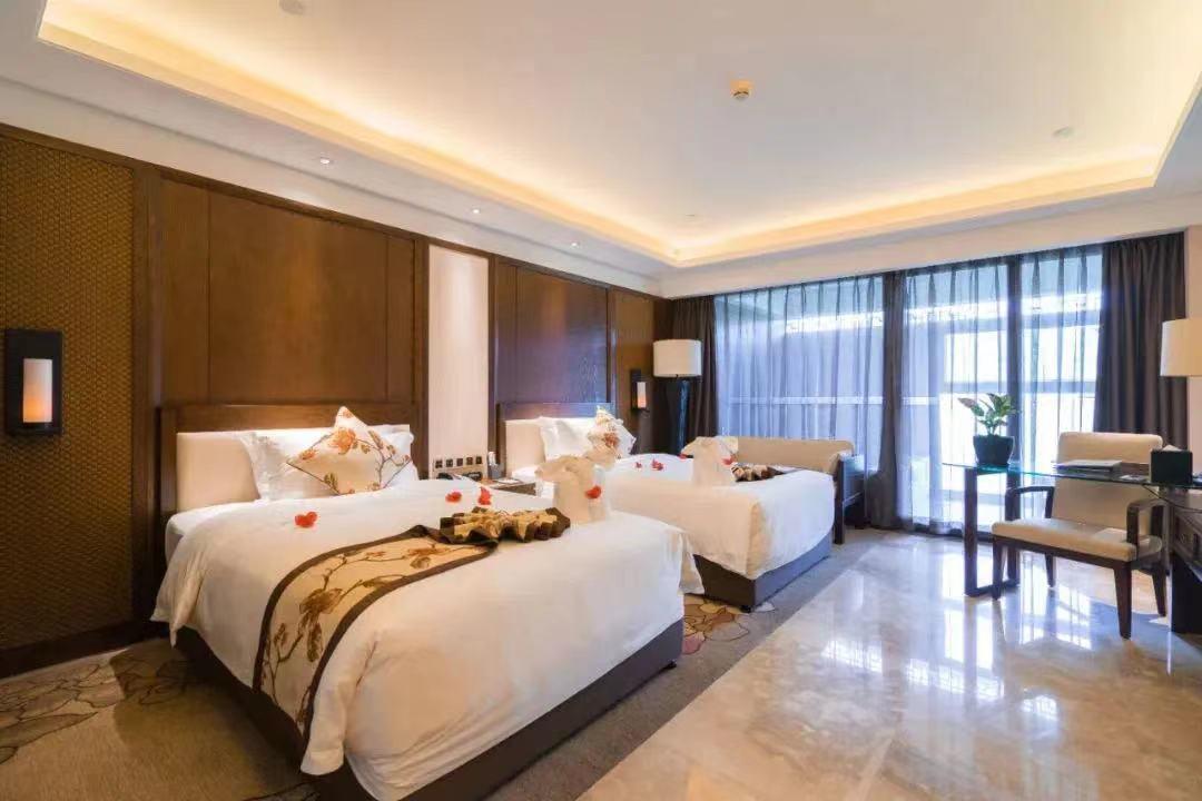 沉浸式泡温泉水酷汤泉,冬季室外温泉别样感受