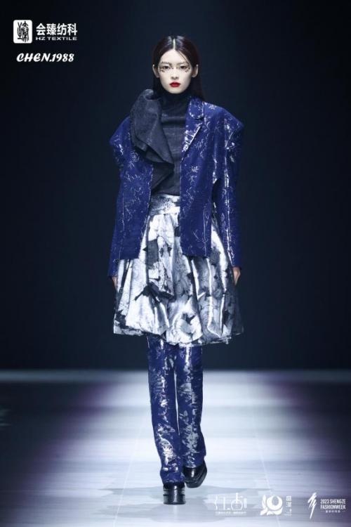 2023年新款时尚女装盐系气质,盛泽时尚女装