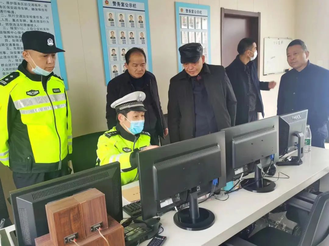 周保荣：“钢铁战士”奋力书写平安无锡新答卷