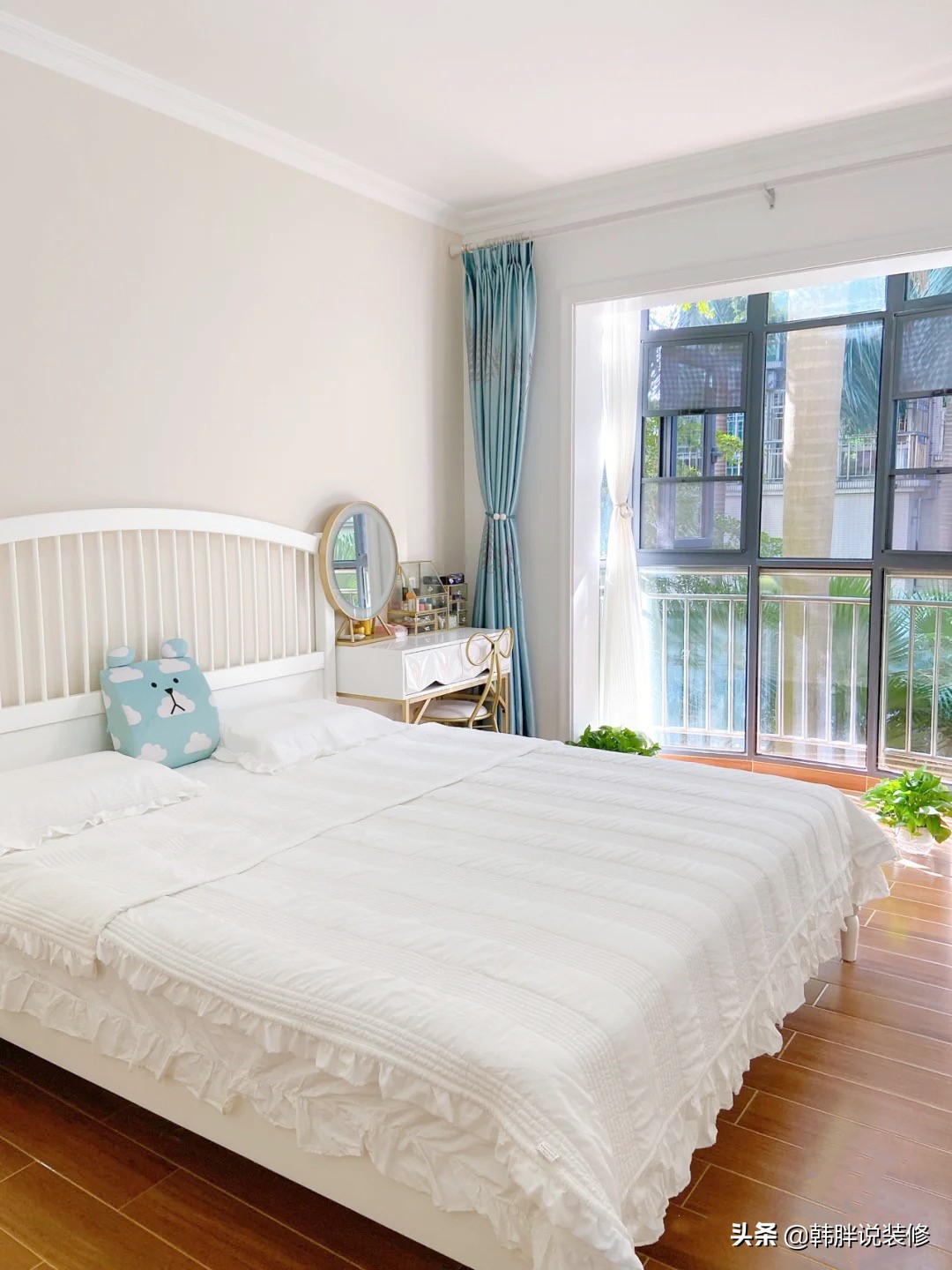 客厅天花板怎么刷乳胶漆有质感,客厅天花板刷乳胶漆好看吗