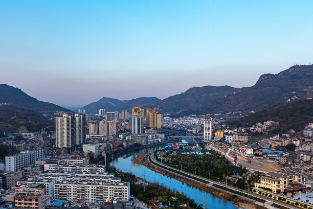 我，年薪20万，19年在惠州买下200万的房子，如今以130万也卖不掉