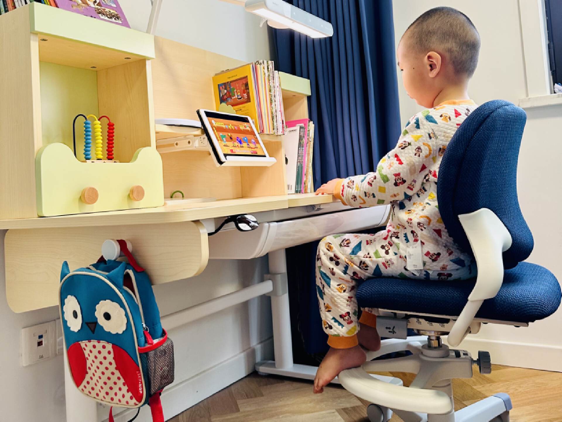 冈村儿童学习椅天津,小孩大人都可以用的学习椅