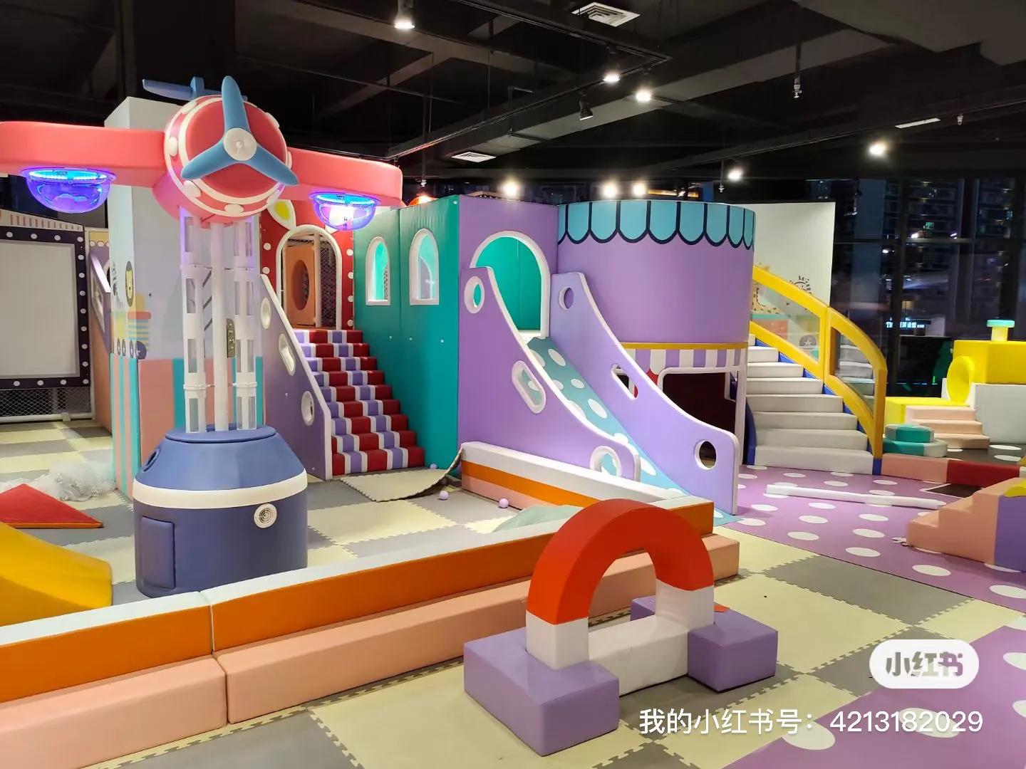 在商场开淘气堡投资多少钱,开淘气堡儿童乐园赚钱吗