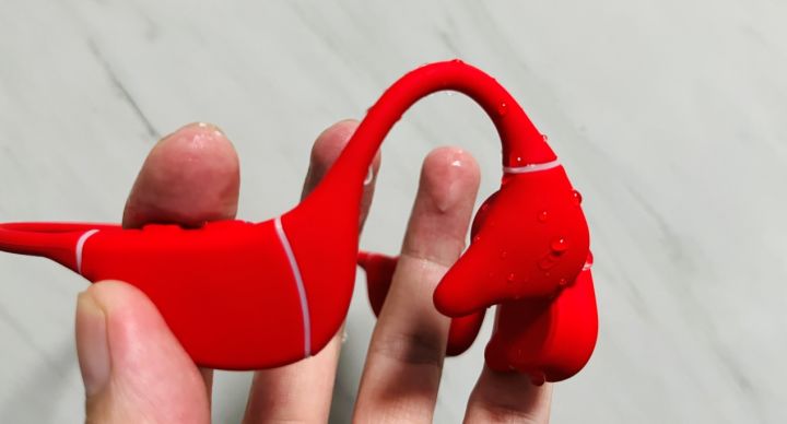 骨传导耳机与入耳式耳机跑步,跑步骨传导防水防汗耳机推荐