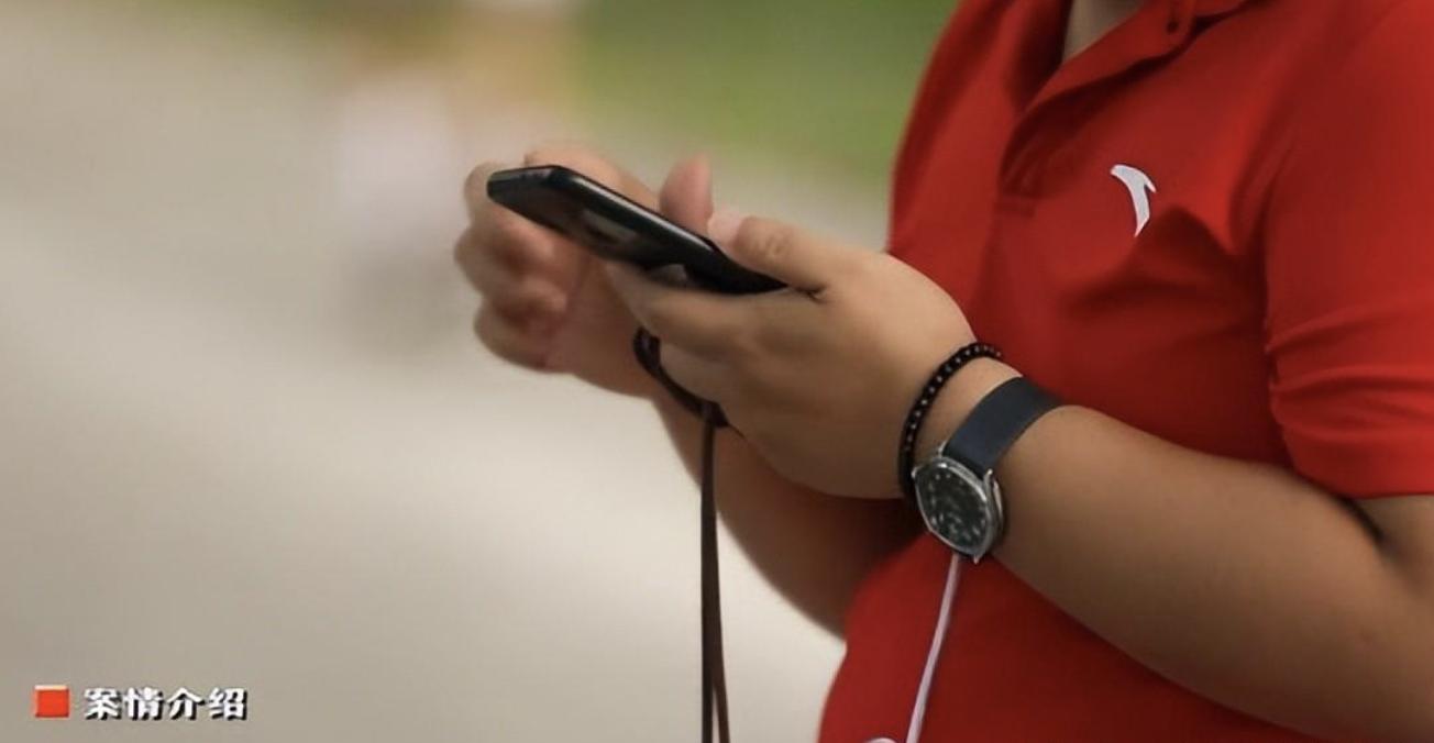 男子和外甥网恋被骗21万,小姨冒充他人与外甥网恋骗到61万