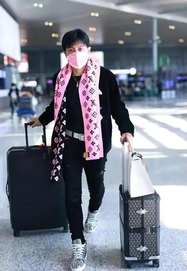 男人不管多大年龄，少穿3种自带“痞气”的鞋子，比想象中更油腻