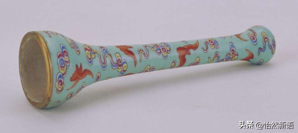 怎样鉴定粉彩瓷的手绘和贴花,如何区分珐琅彩和粉彩瓷器