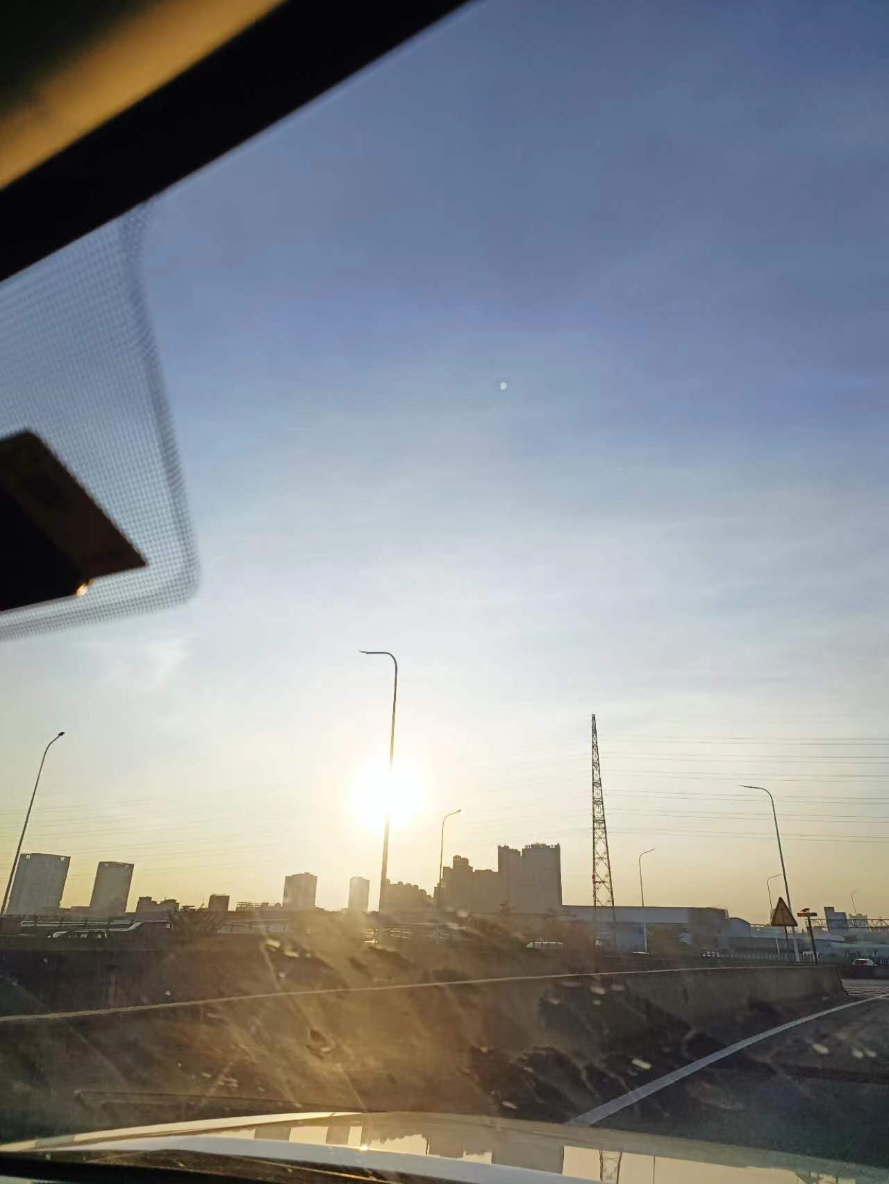 闈掓煚鑻忔墦鑹瞘ameboy,灏忓尯閲岄亣鍒颁竴涓皬鐢峰