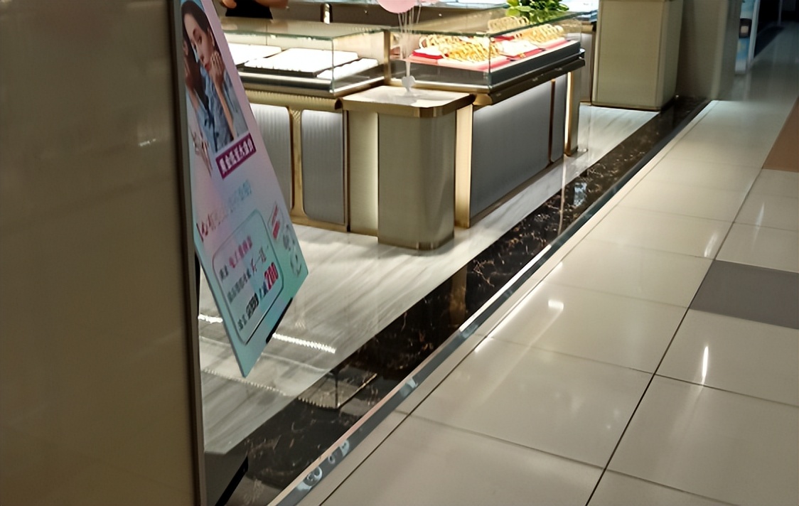 实体店今日金价怎么来的,今日金价476元每克