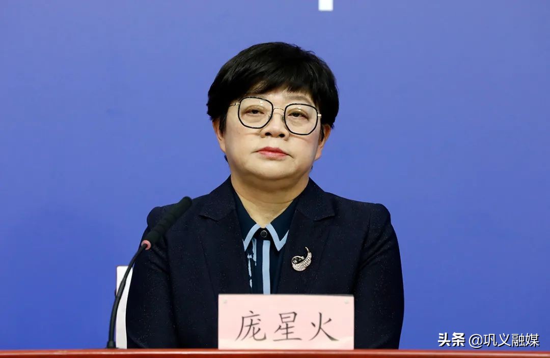 感染奥密克戎!轨迹涉多家商场和餐厅!一地通告:除核酸采样外,不得外出