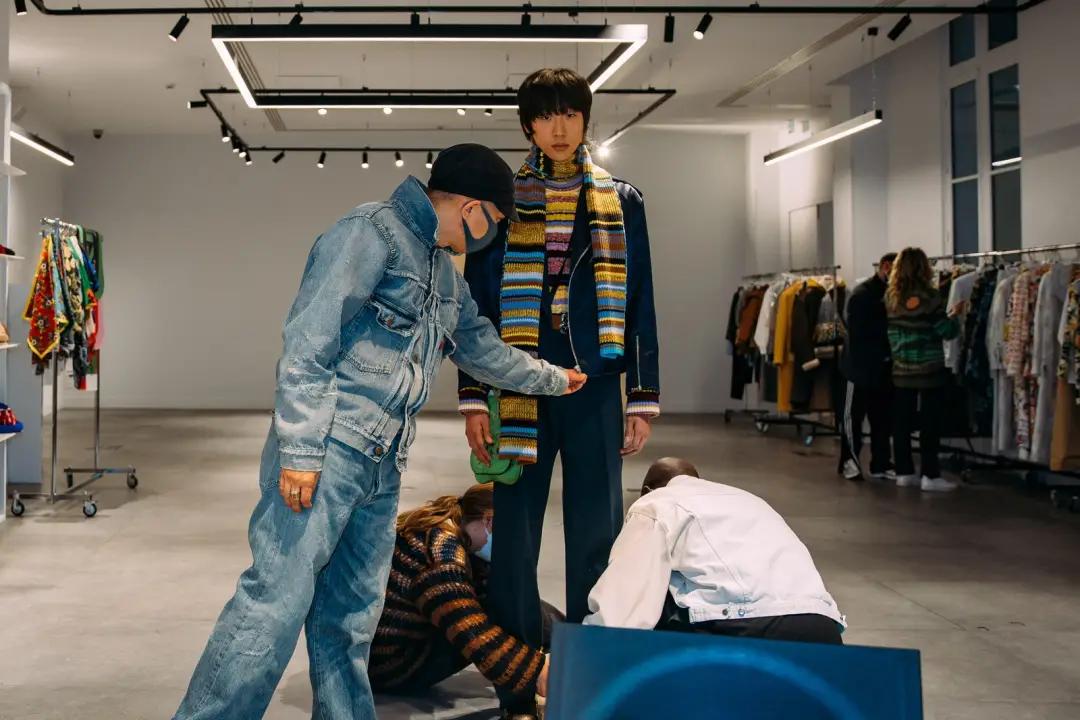 从里原宿走向巴黎，Nigo交上KENZO首份答卷