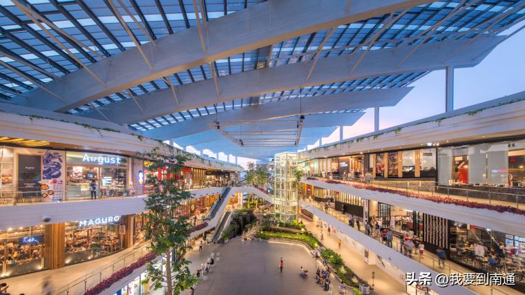 南通正在新建的购物广场,南通发展见证