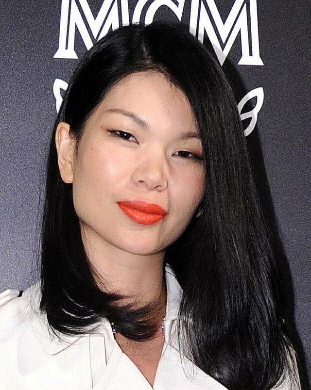 国际超模吕燕和谁长得像,名模吕燕嫁给外国人