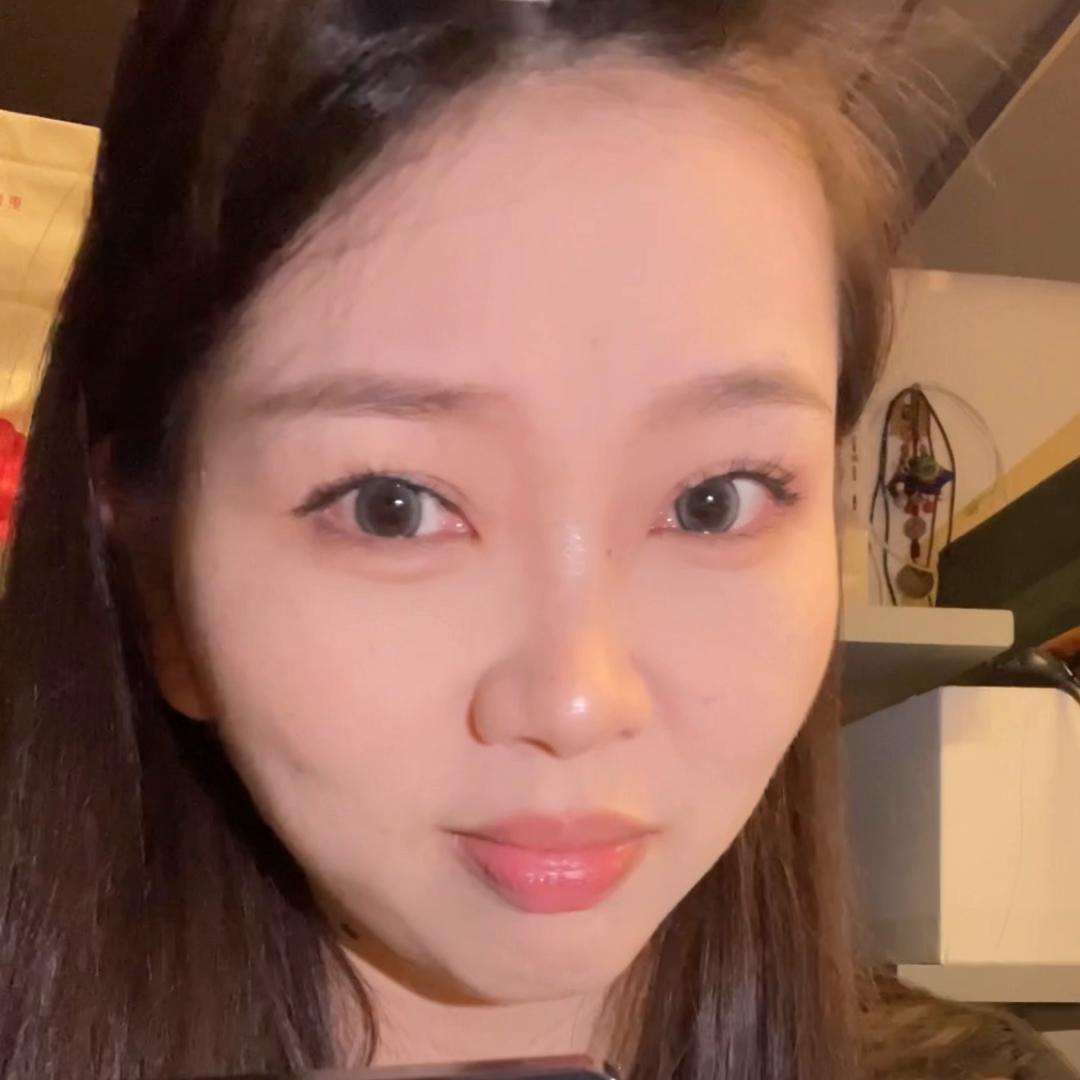 为什么没有卡姿兰黑磁粉饼,卡姿兰小夜猫和卡姿兰粉饼一起用