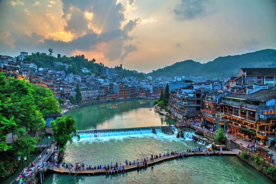 湖南永州凤凰古城游记,湖南2日游攻略凤凰古城
