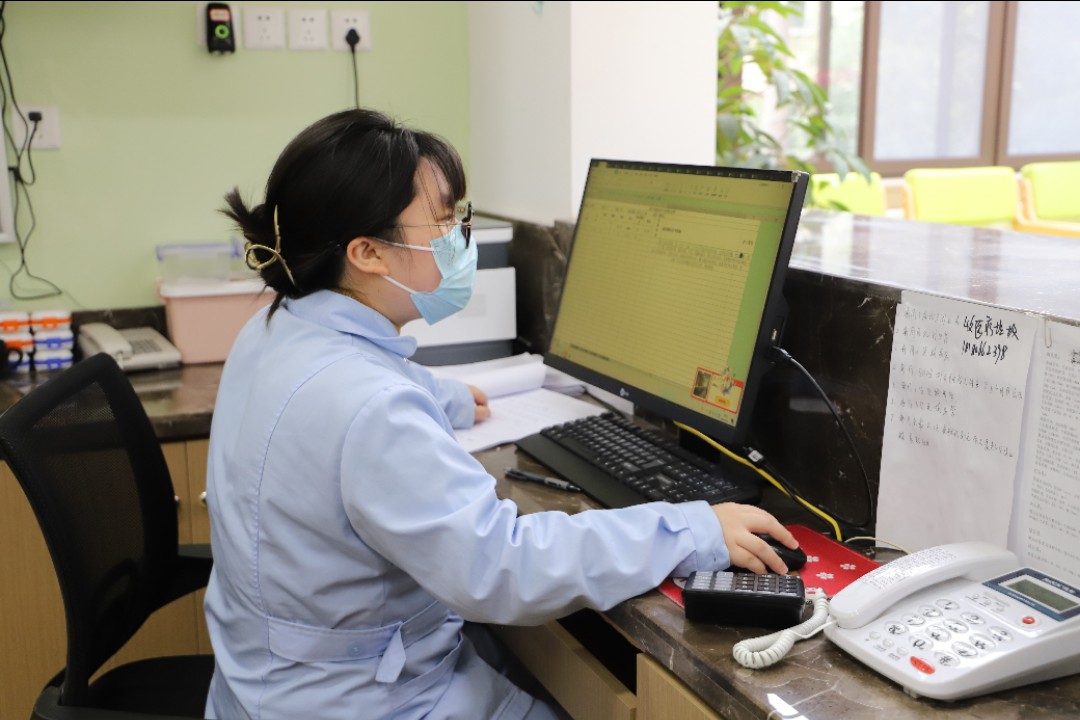 在老年人活动中心工作怎么样,老年人在社区服务中心能干什么