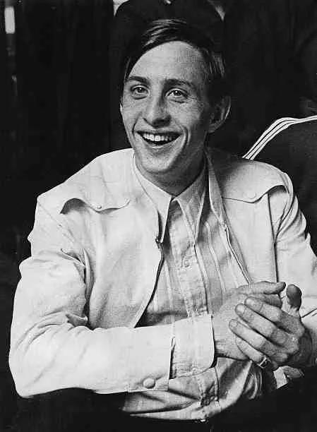 巴萨教父克鲁伊夫批罗纳尔迪尼奥,巴萨教父克鲁伊夫