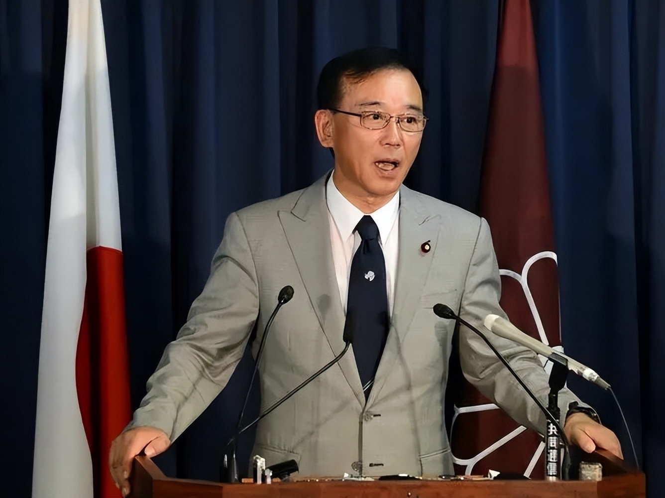 中日目前两国的实际情况怎么样,中日实力对比揭秘