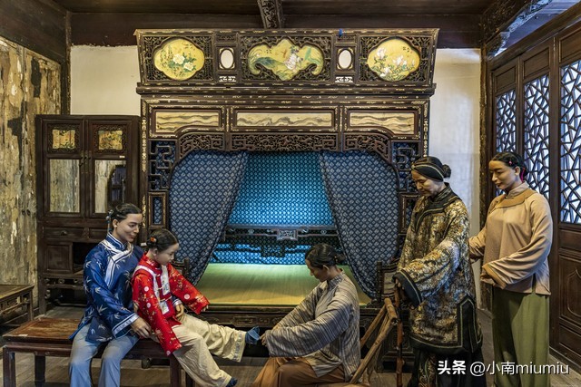 网店兜售三寸金莲缠足袜299元一双,网售三寸金莲缠足袜引发舆论批评