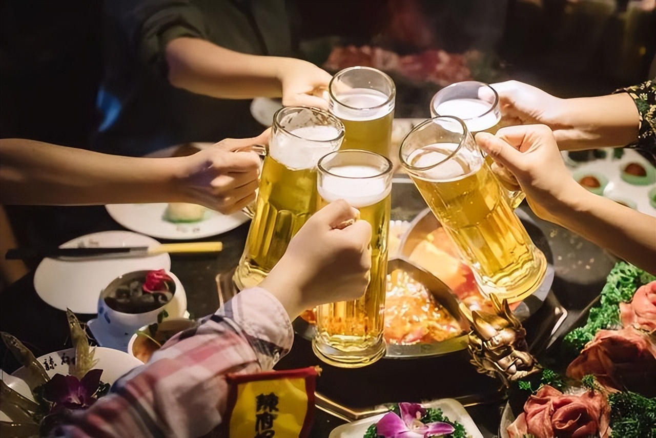 身体中转氨酶高的表现,体检转氨酶升高什么意思