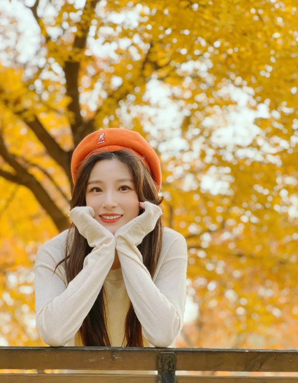 马凡舒回归《天下足球》，人气一路飙升，被赞是董卿接班人