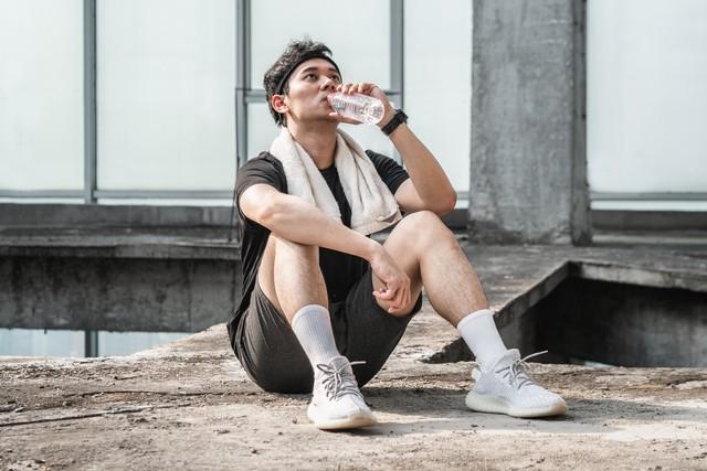 给母亲买个金手镯,我妈生日给她买了个金手镯