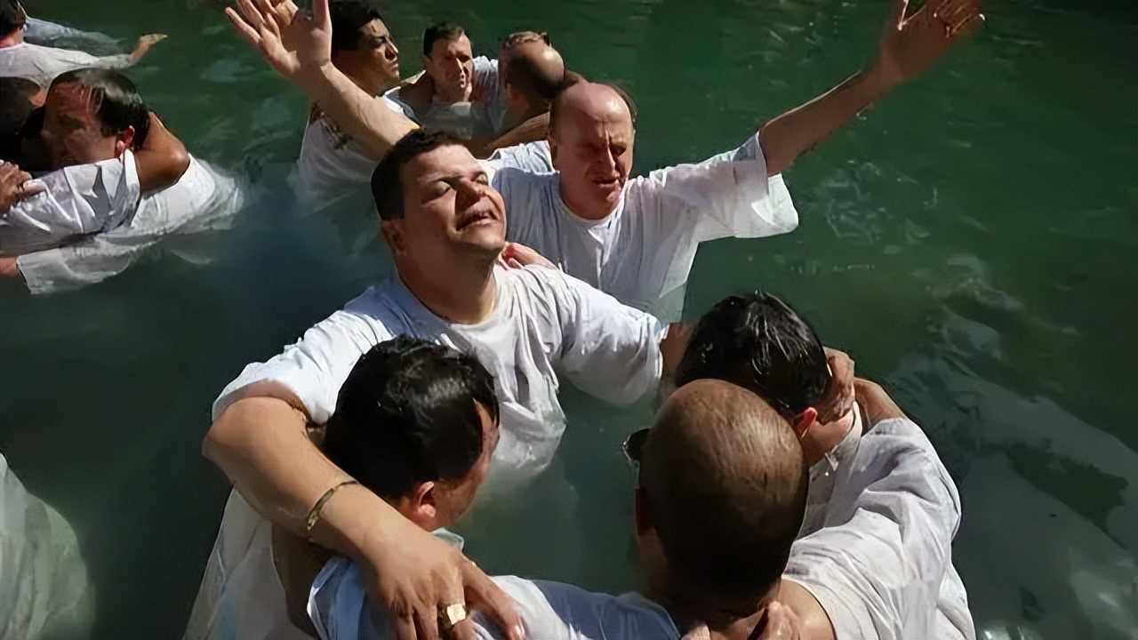 巴西热带雨林原始部落,巴西的奇葩习俗