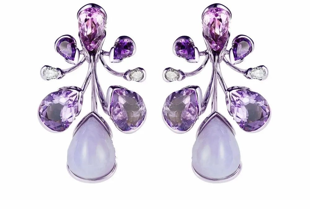 苏富比上拍戴妃紫水晶项链坠，竟然被卡戴珊抢到？她真的赚到了吗？