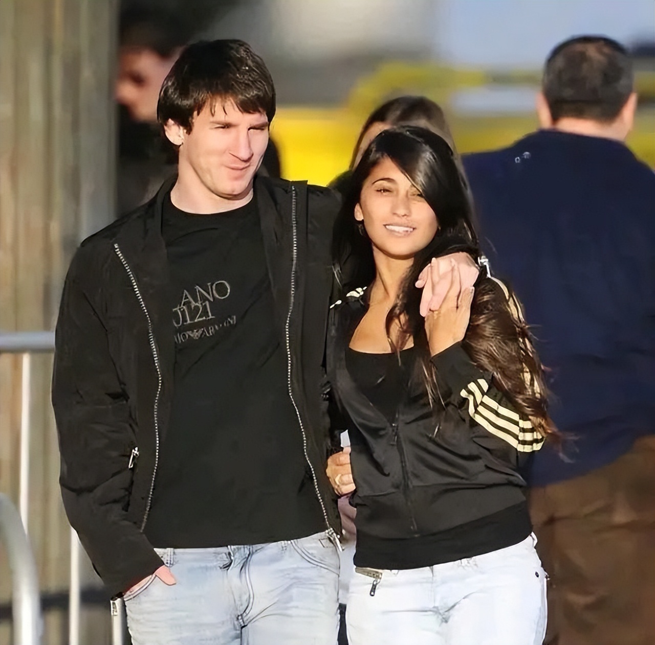 卡卡和前妻相爱吗,卡卡和前妻的恩爱视频