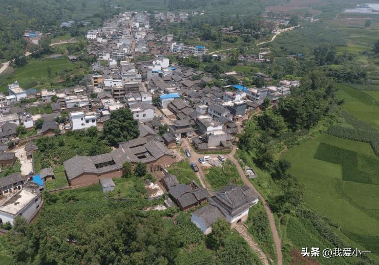 云南楚雄古建筑屋顶,云南楚雄守护古建筑