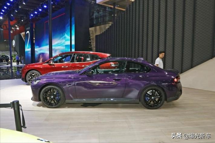 2022宝马2系两门轿跑车,2022款宝马2系225i曜夜版